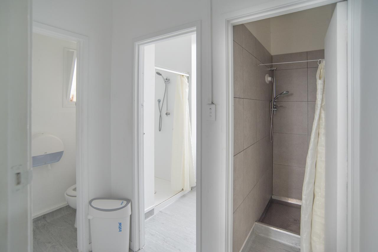 215 Edinburgh Castle Hostel Оукланд Екстериор снимка